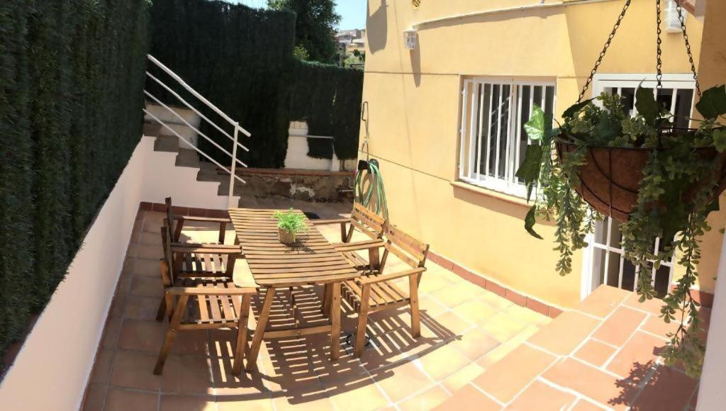 Casa Independientegardenviews2 Bedrooms บาร์เซโลนา ภายนอก รูปภาพ